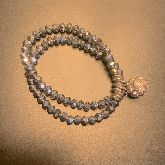 Dark stoned earrings & bracelet set - Picture 3 of 3